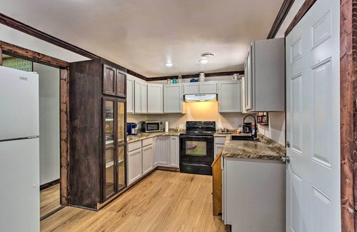 Atoka Casa | Lovely 'Anna Fink House' w/ Patio & Fire Pit