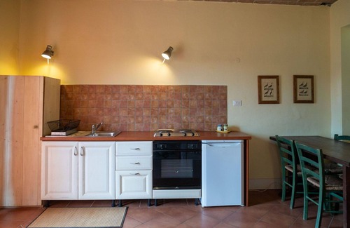 Villa Santa Maria Apartamento | Hermoso apartamento para 4 personas con A/C, piscina, WIFI, TV, balcón y mascotas permitida