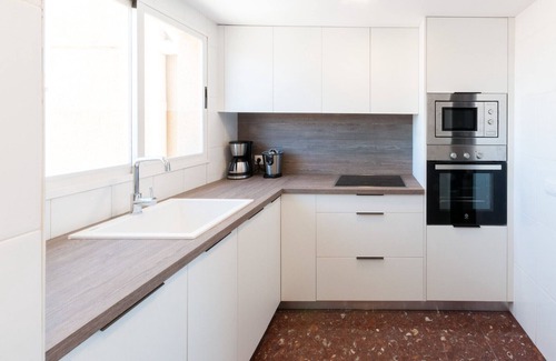 Grao de Gandia Apartamento | Apartamento con encanto, muy cerca de la playa. A/A wifi. Con terraza-ALQUILER SOLO FAMILIAS