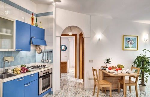 Termini Apartamento | Apartamento con piscina, A/C, WIFI, TV, terraza, vista panorámica, aparcamiento, cerca de Sorrento