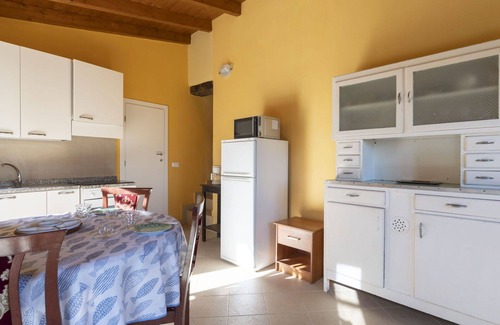 Valloria Apartamento | Hermoso apartamento con piscina, WIFI, patio, mascotas permitida, vista panorámica y aparcamiento