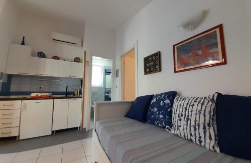 Krk Apartamento | Lovely Apartment close to the Jezevac Beach