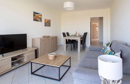 Cros-de-Cagnes Apartamento | Lovely apartment for 4 people with WIFI, TV, terrace, pets allowed and parking