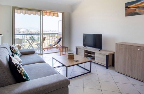 Cros-de-Cagnes Apartamento | Lovely apartment for 4 people with WIFI, TV, terrace, pets allowed and parking