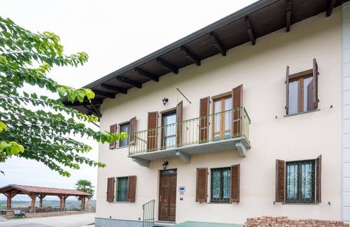 Portacomaro Apartamento | Apartamento con piscina, WIFI, A/C, TV, terraza, mascotas permitida, vista panorámica, aparcamiento
