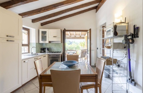 Garlenda Apartamento | Lovely apartment for 4 guests with WIFI, balcony, pets allowed and parking