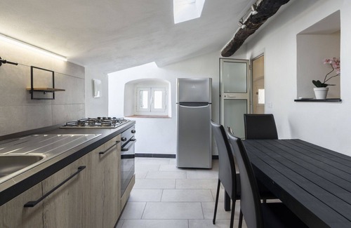 Castellaro Apartamento | Bonito apartamento con WIFI, A/C, TV, terraza, mascotas permitida y vista panorámica
