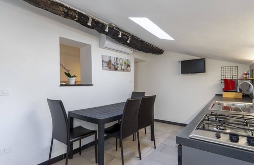 Castellaro Apartamento | Bonito apartamento con WIFI, A/C, TV, terraza, mascotas permitida y vista panorámica