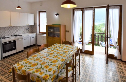 Vesta Apartamento | Hermoso apartamento para 14 personas con TV, terraza, mascotas permitida y aparcamiento