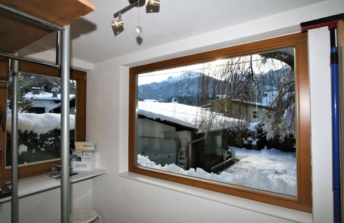 Axams Apartamento | Bonito apartamento para 4 personas con TV, patio y mascotas permitida