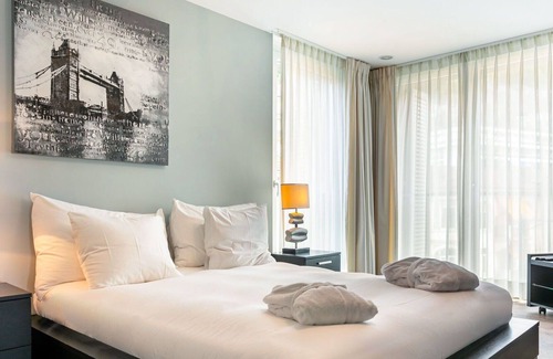 Montreux Apartamento | Lovely apartment for 4 guests with WIFI, hot tub, pool, TV, balcony and parking