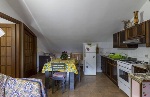 Torrazza Apartamento | Precioso apartamento para 4 personas con WIFI, A/C, TV, balcón, vista panorámica y aparcamiento
