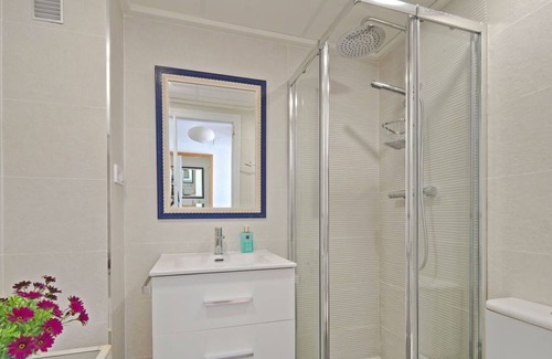 Altea Apartamento | Lovely apartment for 4 people with WIFI, A/C, TV, terrace and parking
