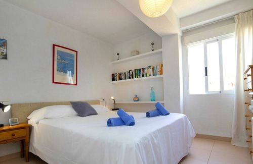 Altea Apartamento | Lovely apartment for 4 people with WIFI, A/C, TV, terrace and parking