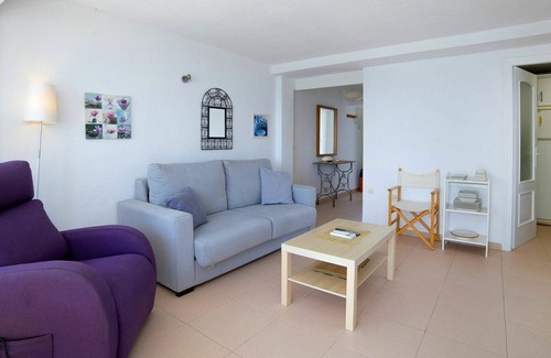 Altea Apartamento | Lovely apartment for 4 people with WIFI, A/C, TV, terrace and parking