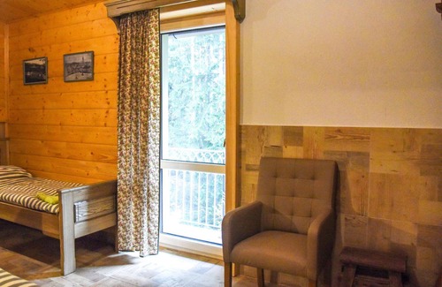 Pec pod Snezkou Apartamento | Acogedor apartamento para 5 personas con WIFI, TV, balcón, mascotas permitida y aparcamiento