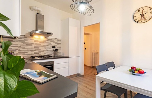 Vendrogno Apartamento | Hermoso apartamento para 5 personas con WIFI, A/C, balcón y aparcamiento