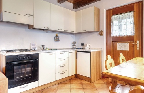 Macugnaga Apartamento | Acogedor apartamento con TV, balcón, mascotas permitida, vista panorámica y aparcamiento