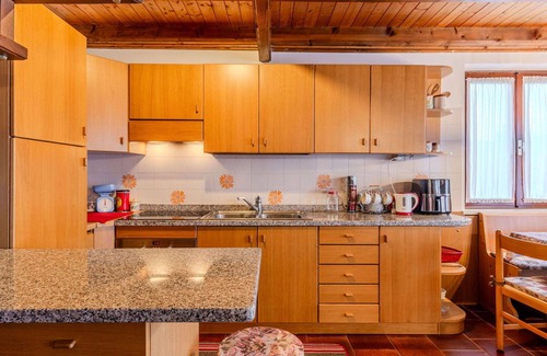 Sfruz Apartamento | Precioso apartamento para 5 personas con WIFI, TV y terraza