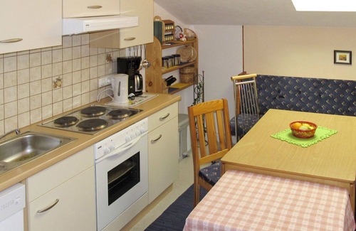 Ried im Zillertal Apartamento | Acogedor apartamento para 6 personas con WIFI, TV, balcón y aparcamiento
