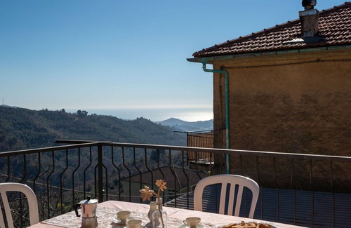 Vasia Apartamento | Precioso apartamento para 6 personas con WIFI, terraza, mascotas permitida y aparcamiento