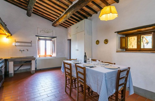 Pescia Apartamento | Hermoso apartamento para 6 personas con piscina, WIFI, TV, patio, mascotas permitida y aparcamiento