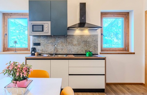Verceia Apartamento | Hermoso apartamento para 6 personas con A/C, WIFI, TV y terraza