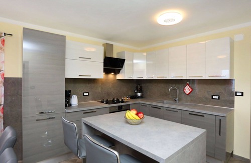 Ravni Apartamento | Precioso apartamento para 6 personas con A/C, WIFI, TV y balcón
