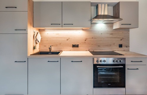 Hippach-Schwendberg Apartamento | Acogedor apartamento para 8 personas con WIFI, TV y patio
