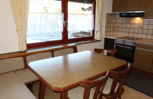 Tobadill Apartamento | Bonito apartamento para 7 personas con WIFI, TV, balcón y aparcamiento