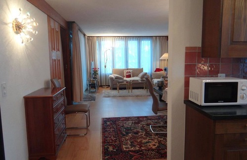 Engelberg Apartamento | Lovely apartment for 4 people with pool, WIFI, TV and balcony
