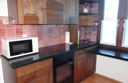 Engelberg Apartamento | Lovely apartment for 4 people with pool, WIFI, TV and balcony