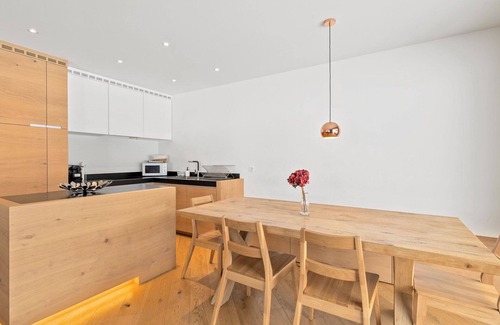 Valbella Apartamento | Bonito apartamento para 6 personas con WIFI, TV y balcón