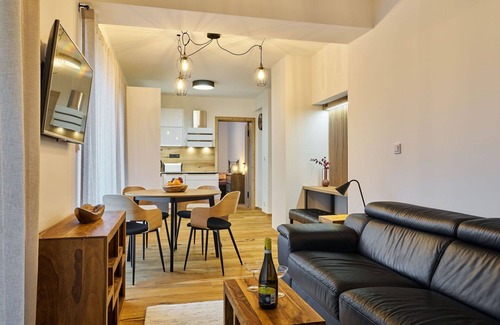 Pec pod Snezkou Apartamento | Precioso apartamento para 4 personas con WIFI, TV, terraza, vista panorámica y aparcamiento