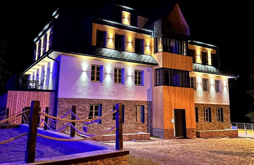 Pec pod Snezkou Apartamento | Precioso apartamento para 4 personas con WIFI, TV, terraza, vista panorámica y aparcamiento