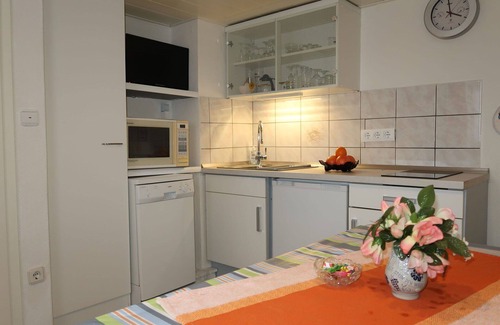 Cuxhaven Apartamento | Precioso apartamento para 4 personas con WIFI, TV, terraza, mascotas permitida y aparcamiento