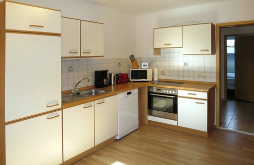 March Apartamento | Hermoso apartamento para 8 personas con WIFI, TV, patio y aparcamiento