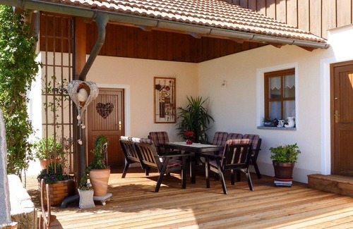 March Apartamento | Hermoso apartamento para 8 personas con WIFI, TV, patio y aparcamiento