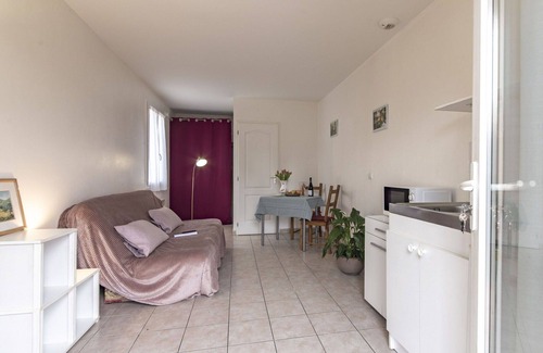 Gardanne Apartamento | Lovely apartment for 2 people with WIFI, TV, terrace and panoramic view