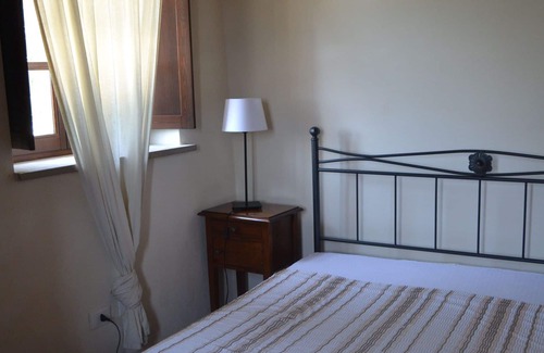 Casalappi Otro | Acogedor apartamento para 4 personas con piscina, A/C, TV, vista panorámica y aparcamiento