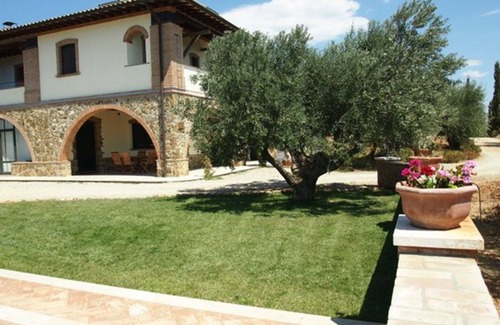 Follonica Apartamento | Precioso apartamento para 6 personas con TV, patio, vista panorámica y aparcamiento