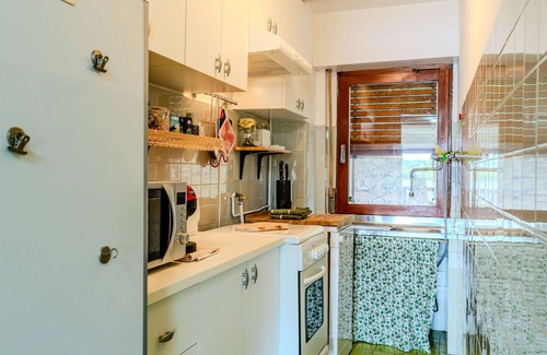 Monvalle Apartamento | Precioso apartamento para 5 personas con piscina, WIFI, TV, balcón y mascotas permitida