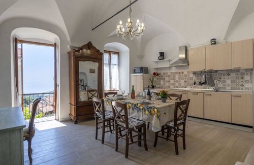 Terzorio Apartamento | Hermoso apartamento para 6 personas con A/C, WIFI, terraza y aparcamiento