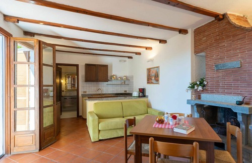 Valloria Apartamento | Precioso apartamento con A/C, piscina, WIFI, bañera de hidromasaje, TV, patio y aparcamiento