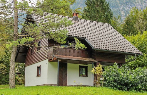 Ukanc Apartamento | Acogedor apartamento para 4 personas con TV, balcón y aparcamiento