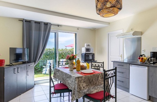 Plougonvelin Apartamento | Hermoso apartamento para 2 personas con WIFI, TV, patio y mascotas permitida