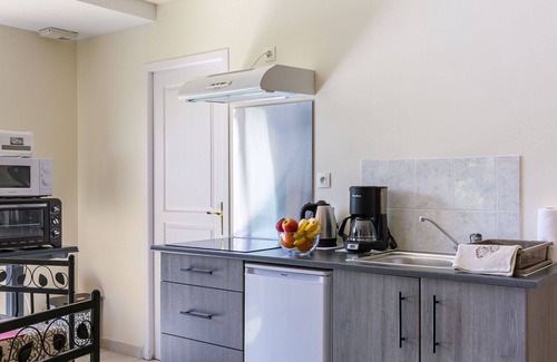 Plougonvelin Apartamento | Hermoso apartamento para 2 personas con WIFI, TV, patio y mascotas permitida