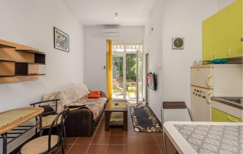 Novi Vinodolski Apartamento | Lovely Apartment In Novi Vinodolski