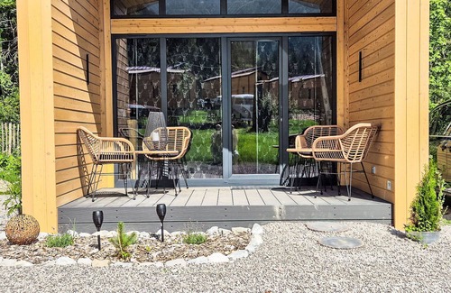 Fischbachau Casa | Acogedor apartamento en villa para 5 personas con A/C, TV y terraza