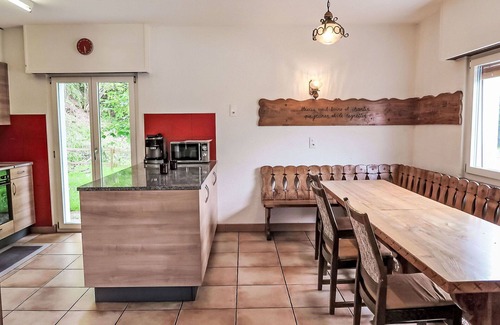 Mayens-de-Riddes Casa | Hermoso apartamento en villa para 8 personas con WIFI, balcón, vista panorámica y aparcamiento